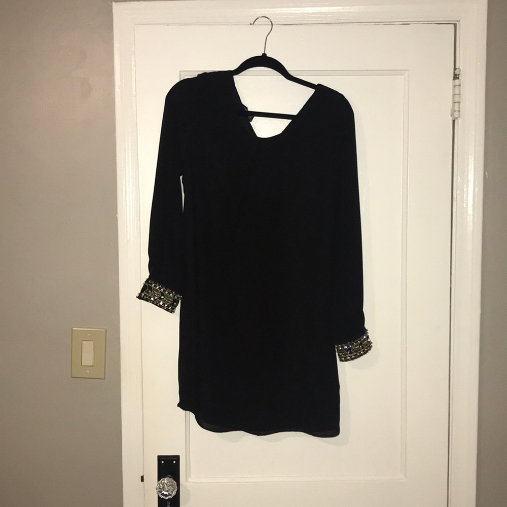 Black long sleeve dress IZ Byer